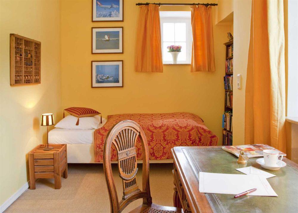 Schloss Hertefeld & Hertefeldhof 4* Weeze