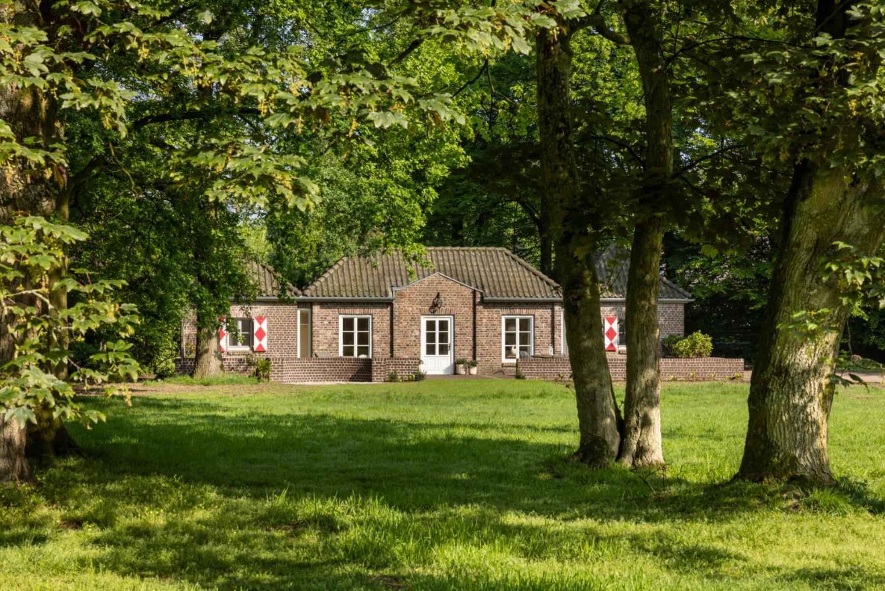 Schloss Hertefeld & Hertefeldhof Hotel Weeze